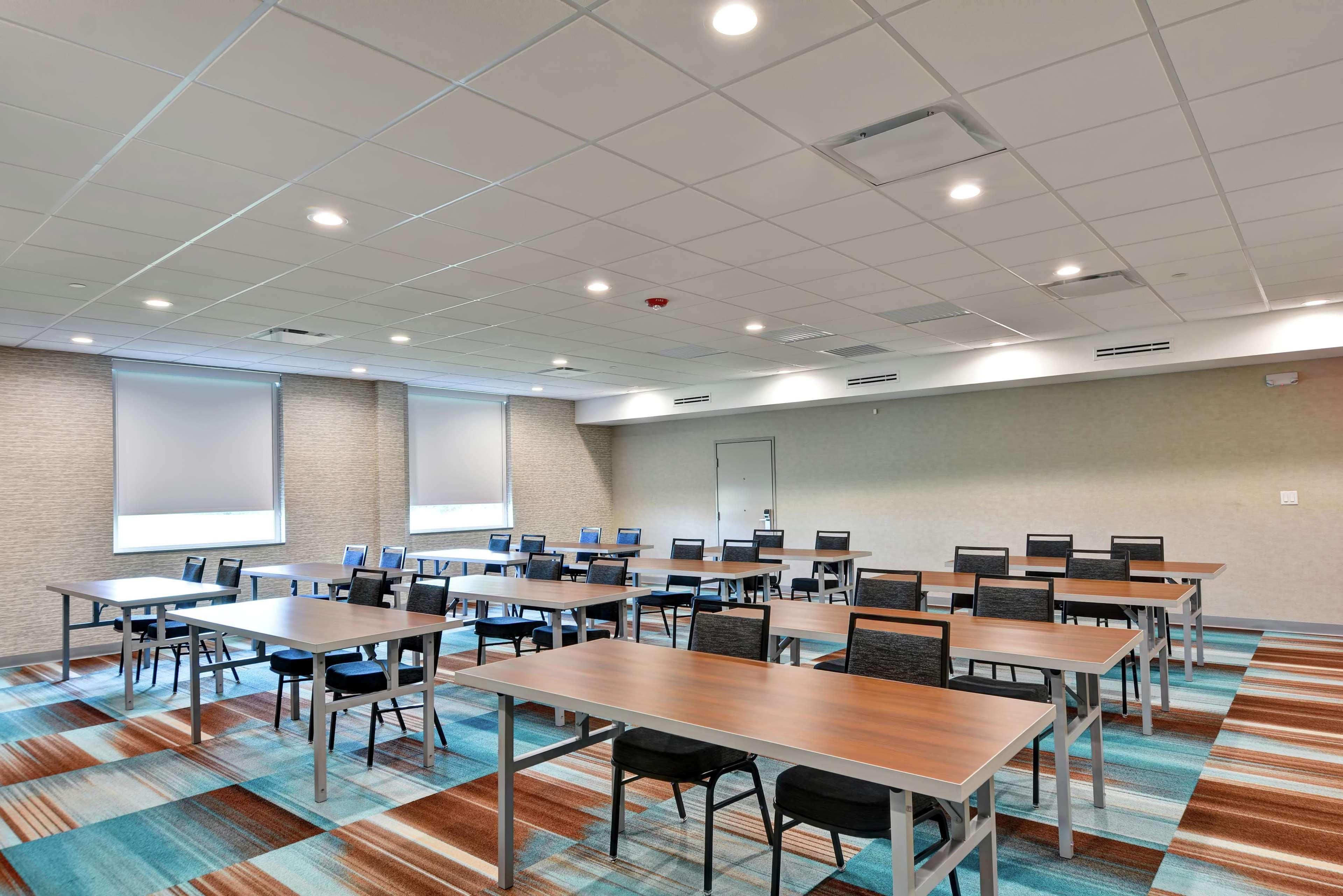 Home2 Suites By Hilton La Porte Ngoại thất bức ảnh