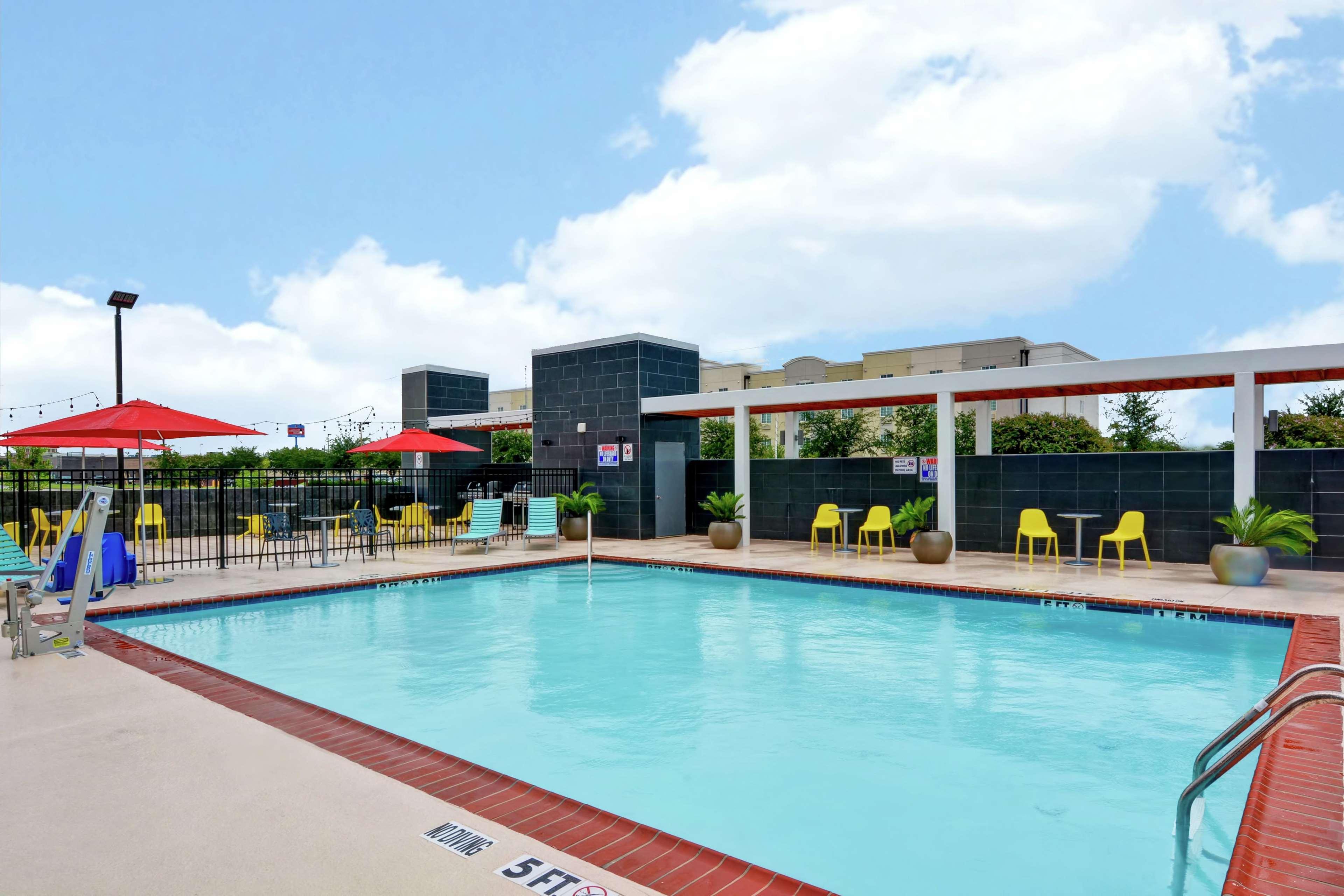 Home2 Suites By Hilton La Porte Ngoại thất bức ảnh